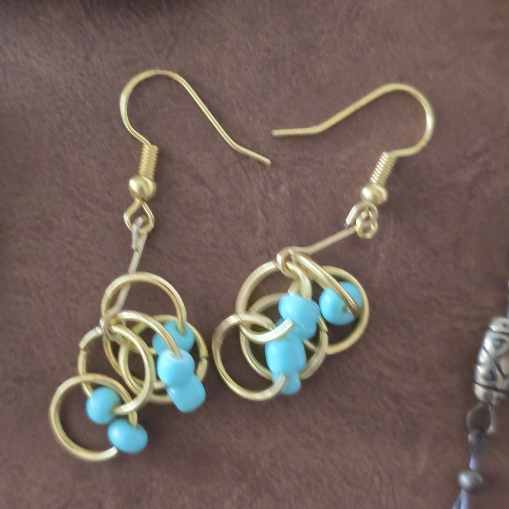 Turquoise and Gold Jewelry Set - Picture 5 of 16